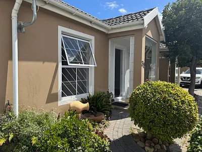 2 Bedroom Townhouse To Rent in Strand - zXZ0.webp