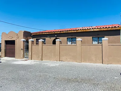 3 Bedroom House For Sale in Khayelitsha - cQ1N.webp
