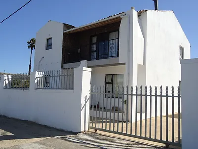 10 Bedroom House For Sale in Somerset West - ruZP.webp