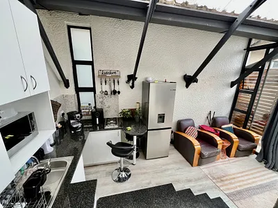 1 Bedroom Apartment To Rent in Randburg - img