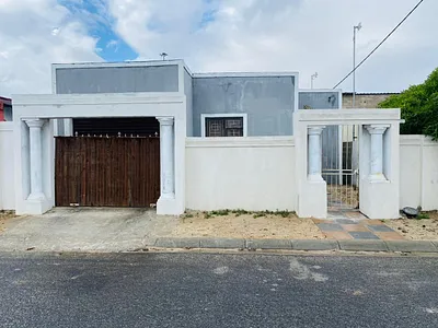 3 Bedroom House For Sale in Khayelitsha - oPWg.webp