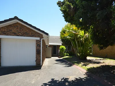 2 Bedroom Townhouse For Sale in Kenridge, Bellville - NE1F.webp