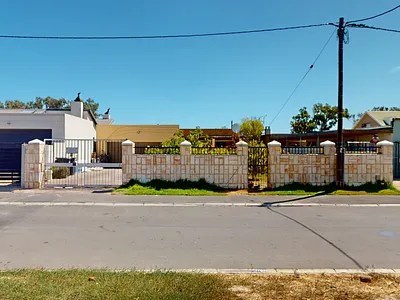 3 Bedroom House For Sale in Somerset West - img