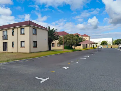 2 Bedroom Apartment For Sale in Strand - Xx73.webp