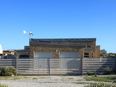 4 Bedroom House For Sale in Bettys Bay - 7N7r.webp