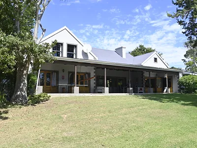 5 Bedroom House To Rent in Knysna - PJ0P.webp