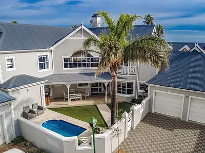 4 Bedroom House For Sale in Strand - x6gU.webp