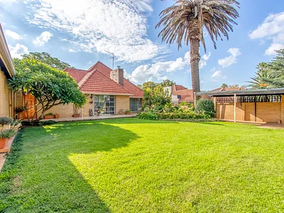 4 Bedroom House For Sale in Randburg - UWoy.webp