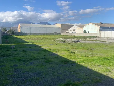 Vacant Land For Sale in Strand - aW6Q.webp