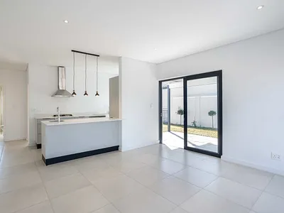 2 Bedroom House For Sale in Paarl - H74D.webp