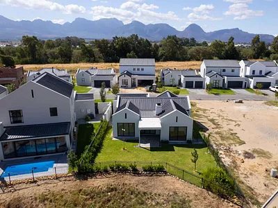 3 Bedroom House For Sale in Paarl - img