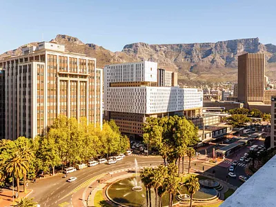 2 Bedroom Apartment For Sale in Cape Town - YKbe.webp