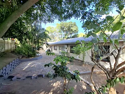 4 Bedroom House For Sale in Durban - keuX.webp