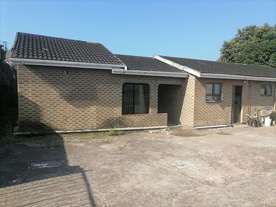 3 Bedroom House For Sale in Umlazi - img