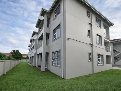 2 Bedroom Apartment For Sale in Durban - yEcA.webp