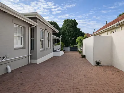 5 Bedroom House For Sale in Durban - Q405.webp