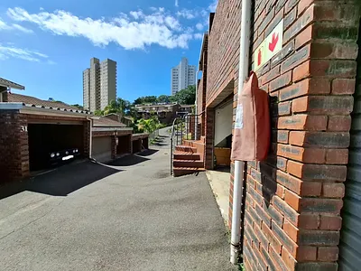 2 Bedroom Apartment For Sale in Durban - Tb80.webp