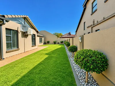 4 Bedroom House For Sale in Secunda - AEKs.webp