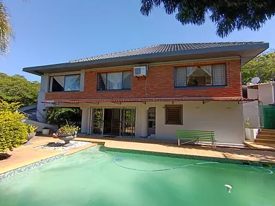 4 Bedroom House For Sale in Nelspruit - tiV2.webp