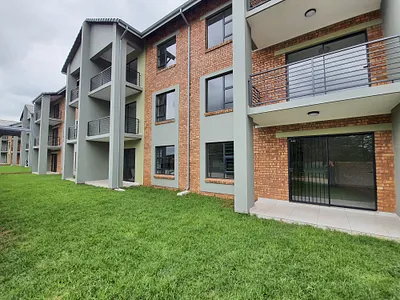 2 Bedroom Apartment To Rent in Benoni - z8Pw.webp