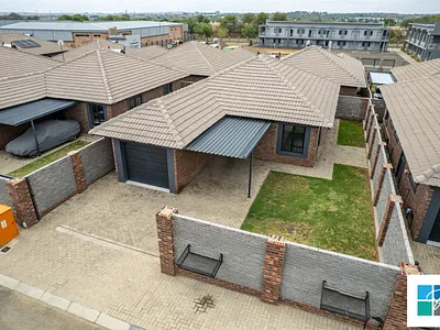 2 Bedroom House For Sale in Secunda - 4B5M.webp
