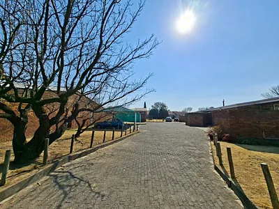 2 Bedroom Townhouse For Sale in Secunda - pjTc.webp