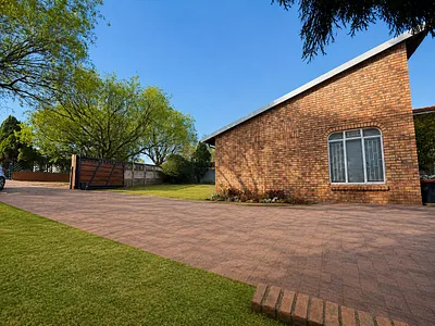 4 Bedroom House For Sale in Secunda - img