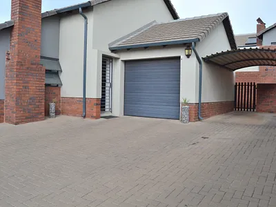 3 Bedroom Townhouse For Sale in Centurion - img
