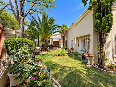 3 Bedroom House For Sale in Secunda - 32dN.webp