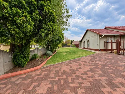 3 Bedroom House For Sale in Secunda - Yqkc.webp