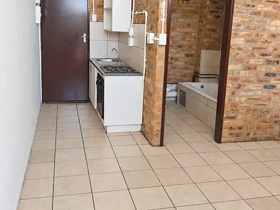 1 Bedroom Apartment To Rent in Johannesburg - img