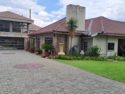 4 Bedroom House For Sale in Secunda - img