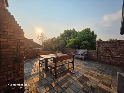 2 Bedroom Townhouse To Rent in Pretoria - qStk.webp