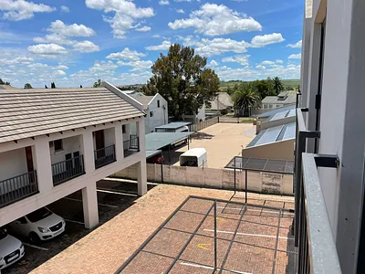 1 Bedroom Townhouse For Sale in Trichardt, Secunda - XI7k.webp