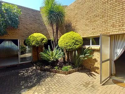 4 Bedroom House For Sale in Secunda - YB1D.webp