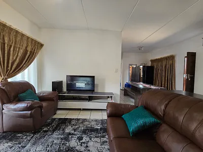 2 Bedroom Apartment To Rent in Midrand - img
