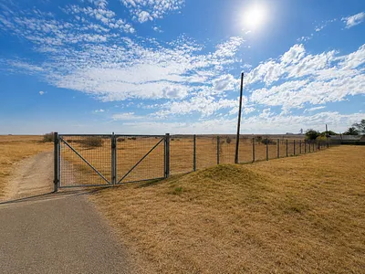 Vacant Land For Sale in Secunda - NY1O.webp
