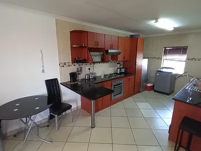2 Bedroom Townhouse For Sale in Secunda - UfSh.webp