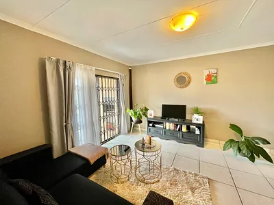 2 Bedroom Apartment For Sale in Secunda - bzmQ.webp