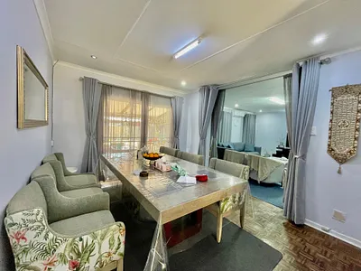 4 Bedroom House For Sale in Secunda - s4sc.webp