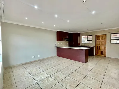 3 Bedroom House For Sale in Secunda - R92c.webp