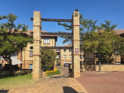 2 Bedroom Apartment For Sale in Midrand - f0My.webp