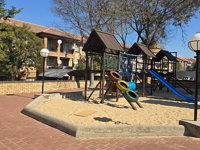 1 Bedroom Apartment For Sale in Midrand - xtQl.webp