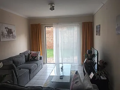 2 Bedroom Townhouse For Sale in Midrand - pANu.webp