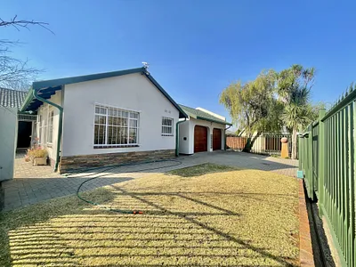 4 Bedroom House For Sale in Secunda - img