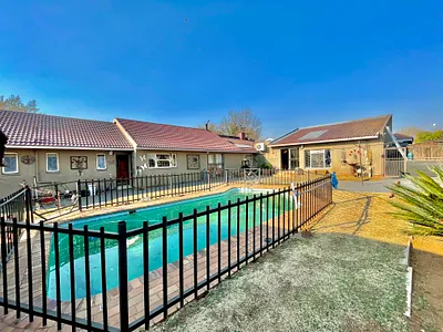 4 Bedroom House For Sale in Secunda - AQAt.webp