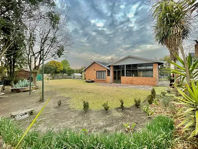 3 Bedroom House For Sale in Secunda - WUVw.webp
