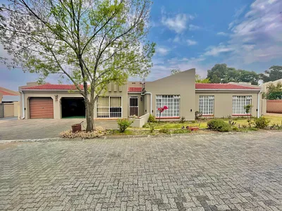 2.5 Bedroom House For Sale in Secunda - sxtM.webp