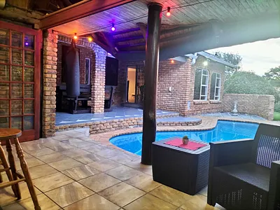 4 Bedroom House For Sale in Secunda - 26Yu.webp