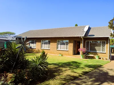 3 Bedroom House For Sale in Rayton - wiqu.webp